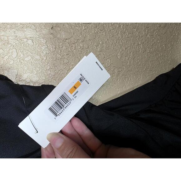 DKNY Women's Standard Ruffle V-Neck One Piece Swimsuit, Black S - Picture 3 of 4